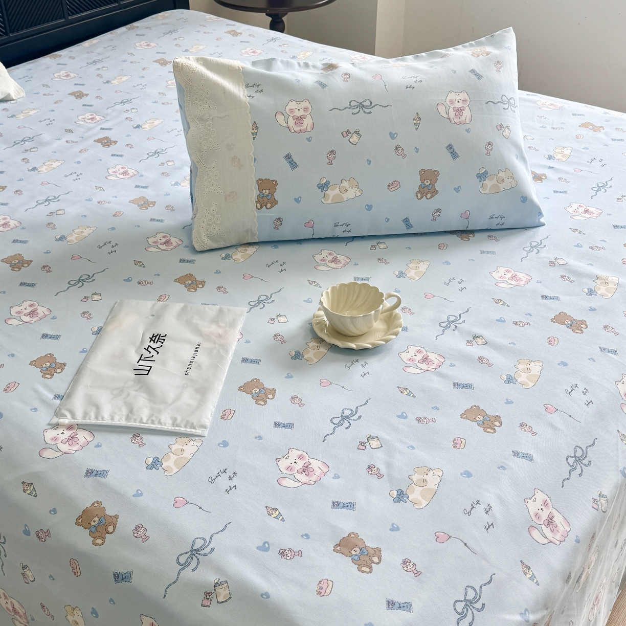 91家纺网 家纺一手货源 找家纺 一隅花田 2026新款竹感纤维双经双纬高密度四季软布席全棉花边款老粗布 海盐小熊