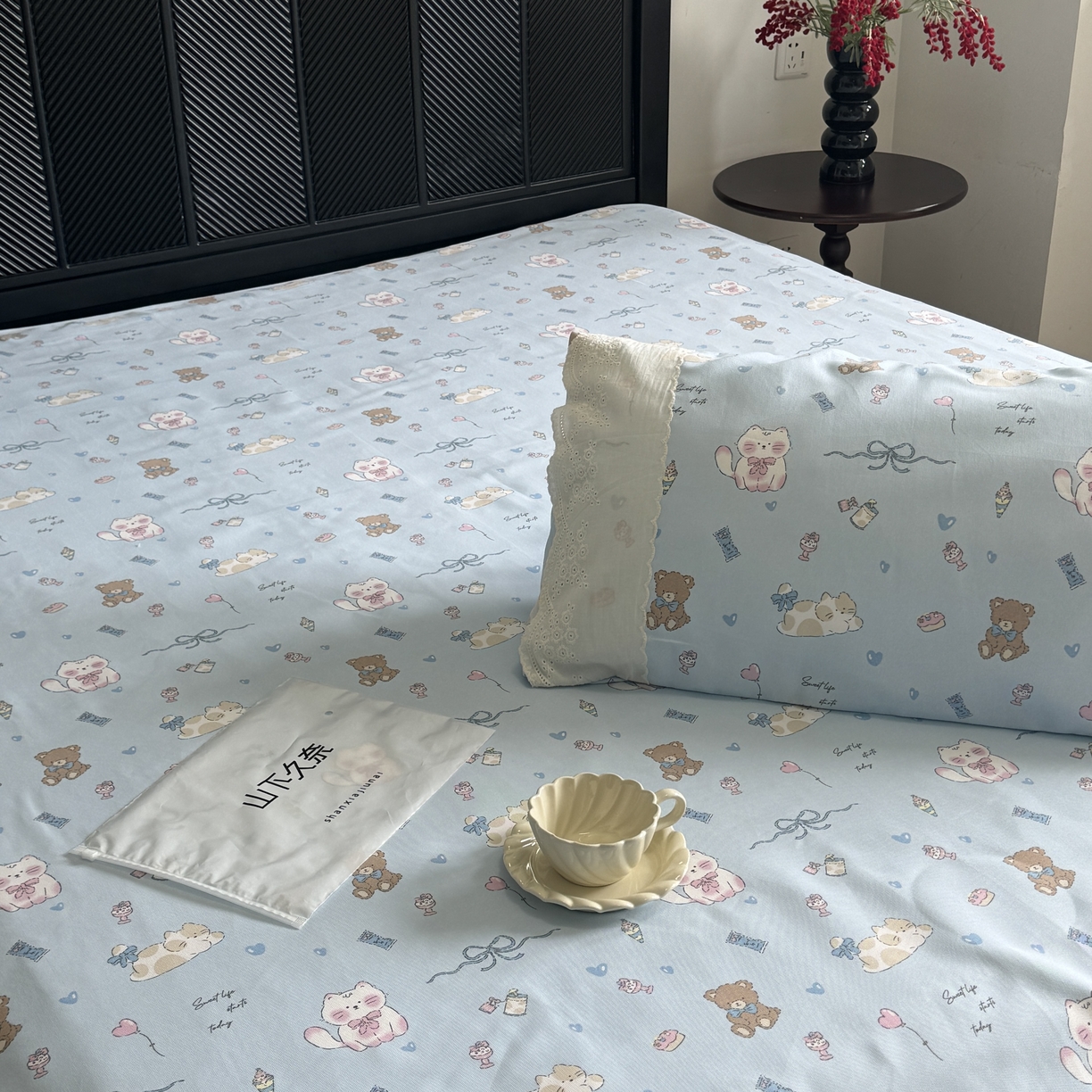 91家纺网 家纺一手货源 找家纺 一隅花田 2026新款竹感纤维双经双纬高密度四季软布席全棉花边款老粗布 海盐小熊