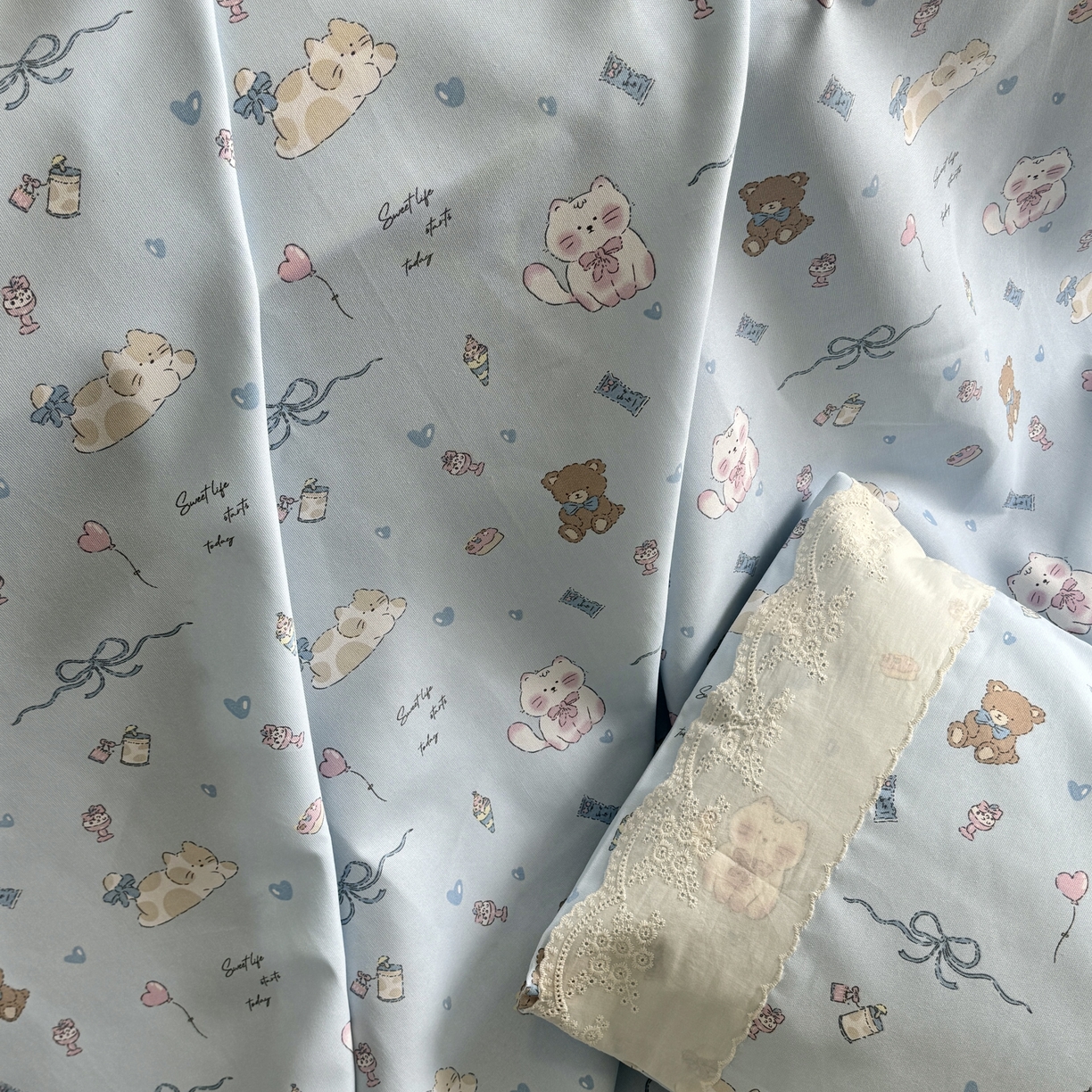 91家纺网 家纺一手货源 找家纺 一隅花田 2026新款竹感纤维双经双纬高密度四季软布席全棉花边款老粗布 海盐小熊