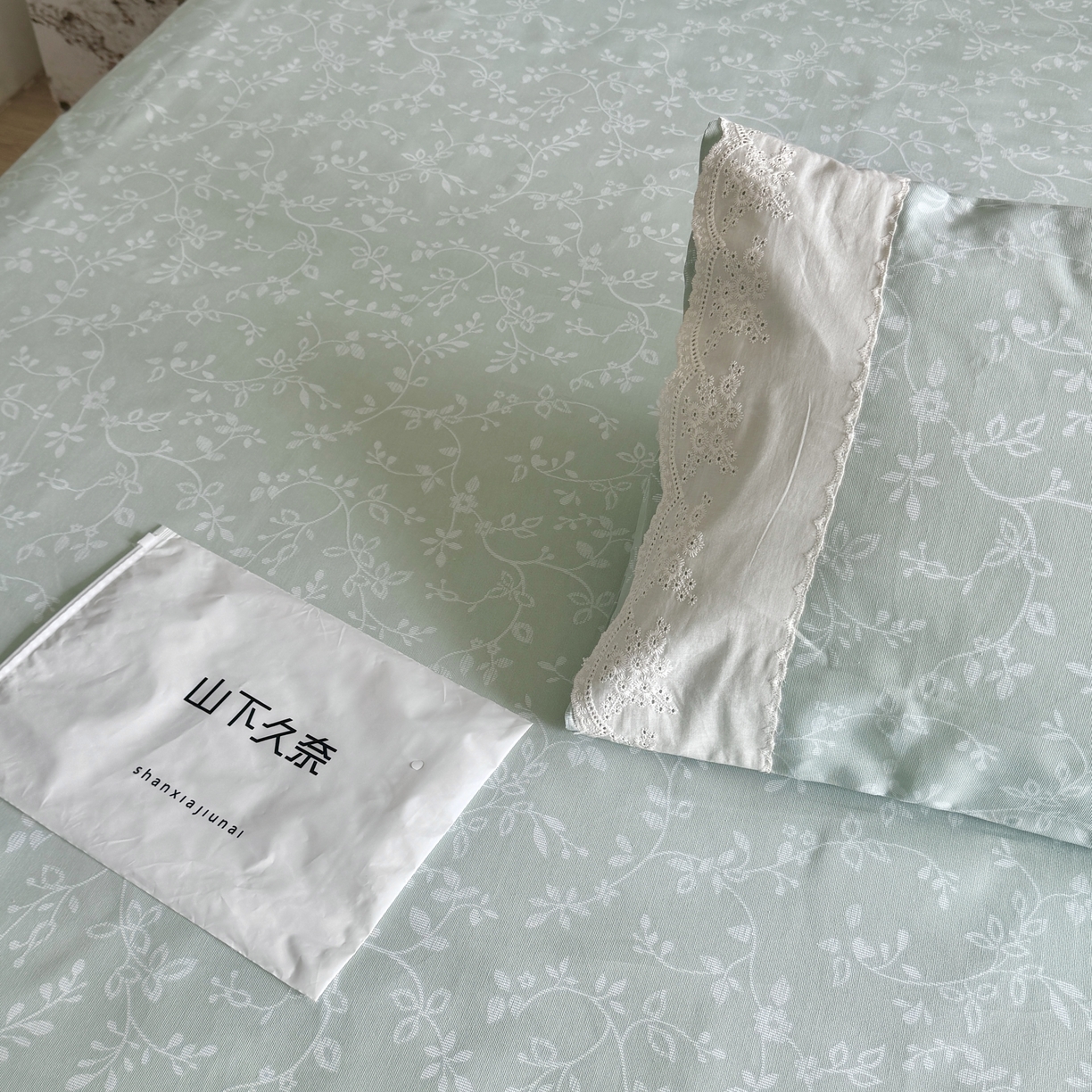 91家纺网 家纺一手货源 找家纺 一隅花田 2026新款竹感纤维双经双纬高密度四季软布席全棉花边款老粗布 漫语