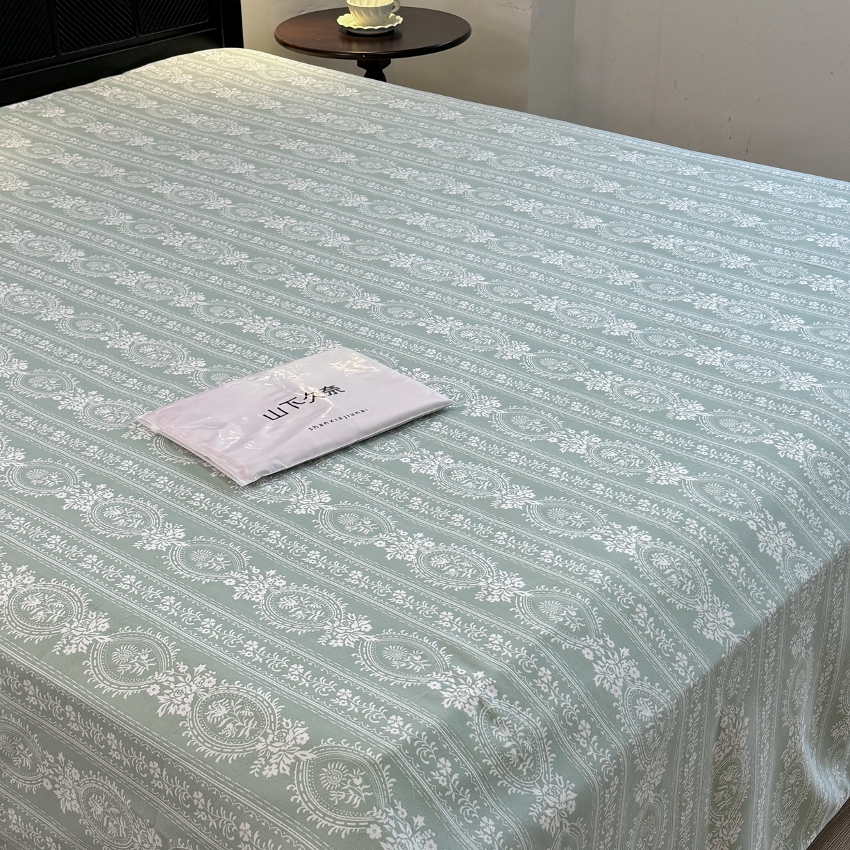 91家纺网 家纺一手货源 找家纺 一隅花田 2026新款竹感纤维双经双纬高密度四季软布席全棉花边款老粗布 莫兰迪