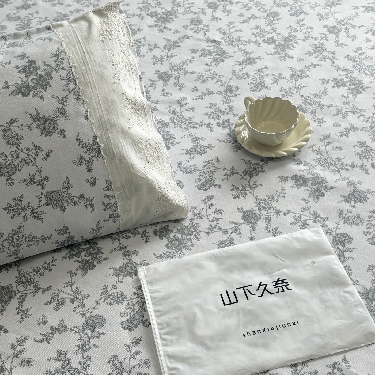 91家纺网 家纺一手货源 找家纺 一隅花田 2026新款竹感纤维双经双纬高密度四季软布席全棉花边款老粗布 南法蔷薇