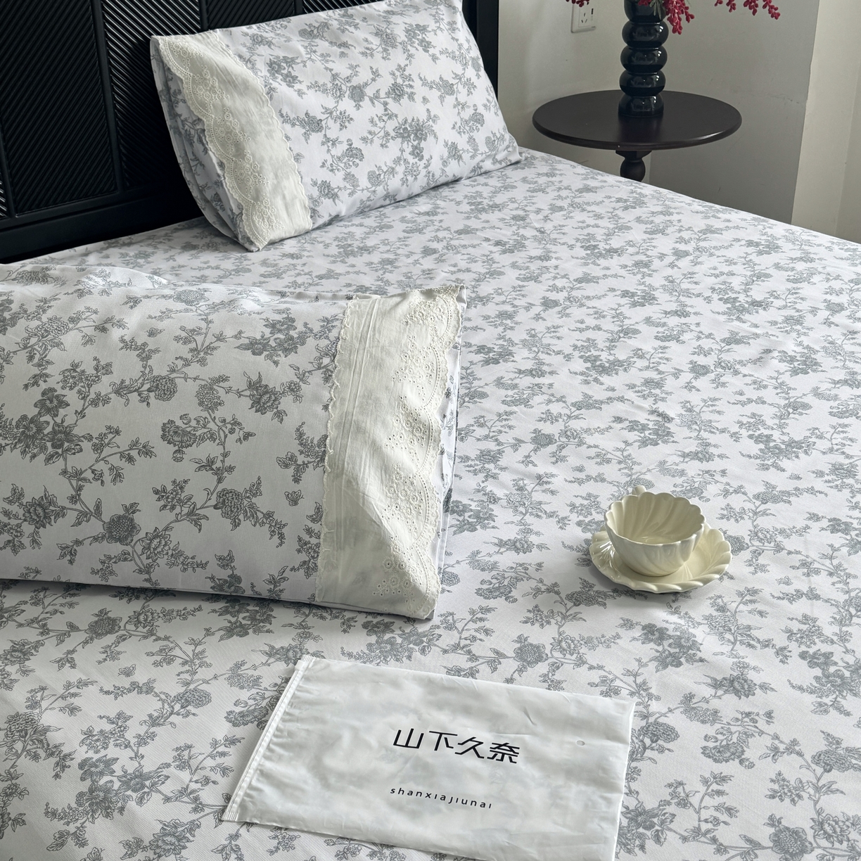 91家纺网 家纺一手货源 找家纺 一隅花田 2026新款竹感纤维双经双纬高密度四季软布席全棉花边款老粗布 南法蔷薇