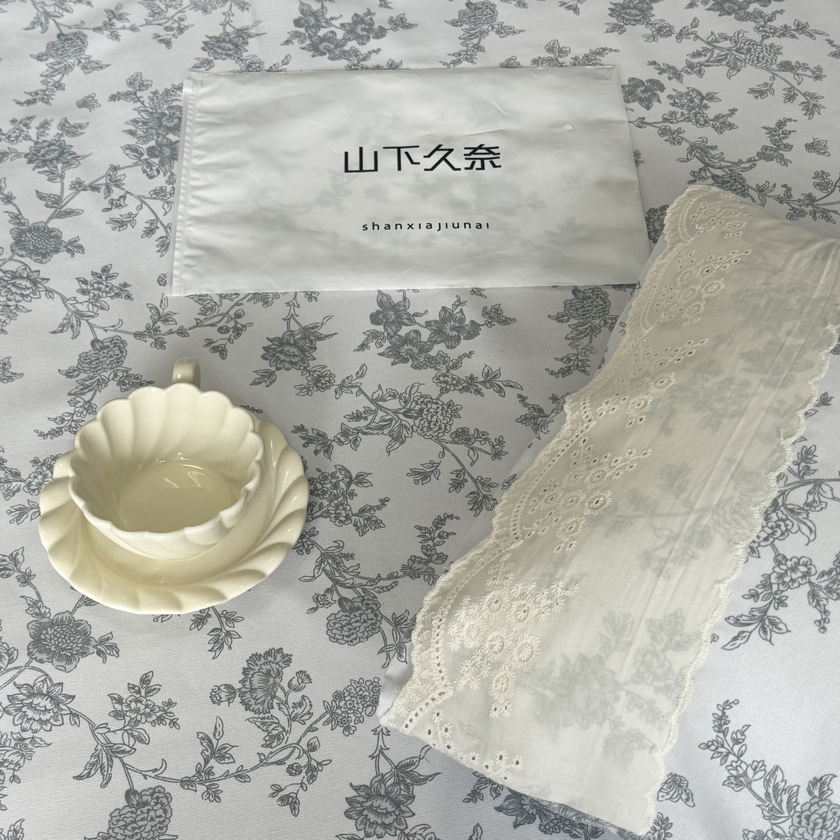 91家纺网 家纺一手货源 找家纺 一隅花田 2026新款竹感纤维双经双纬高密度四季软布席全棉花边款老粗布 南法蔷薇