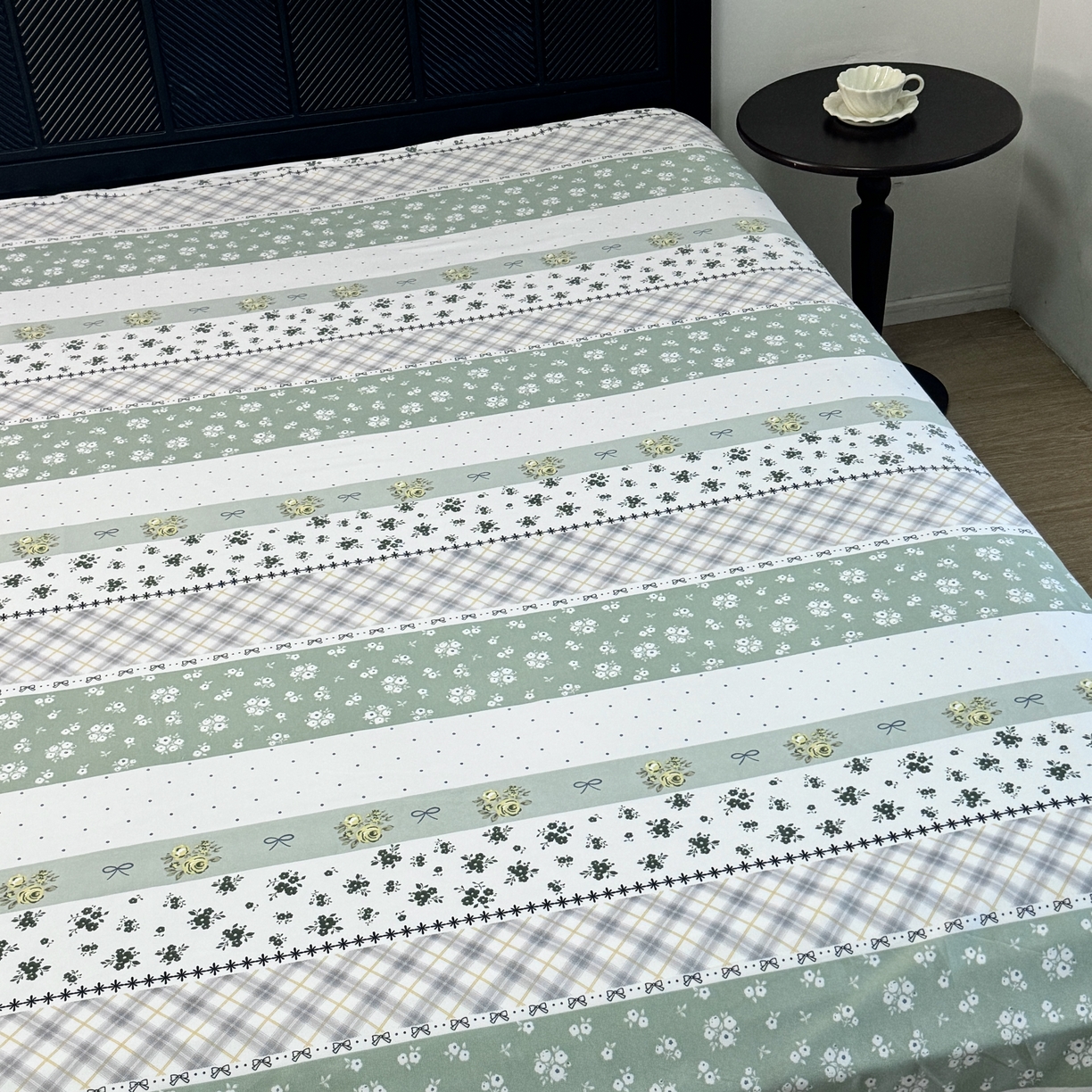 91家纺网 家纺一手货源 找家纺 一隅花田 2026新款竹感纤维双经双纬高密度四季软布席全棉花边款老粗布 夏意