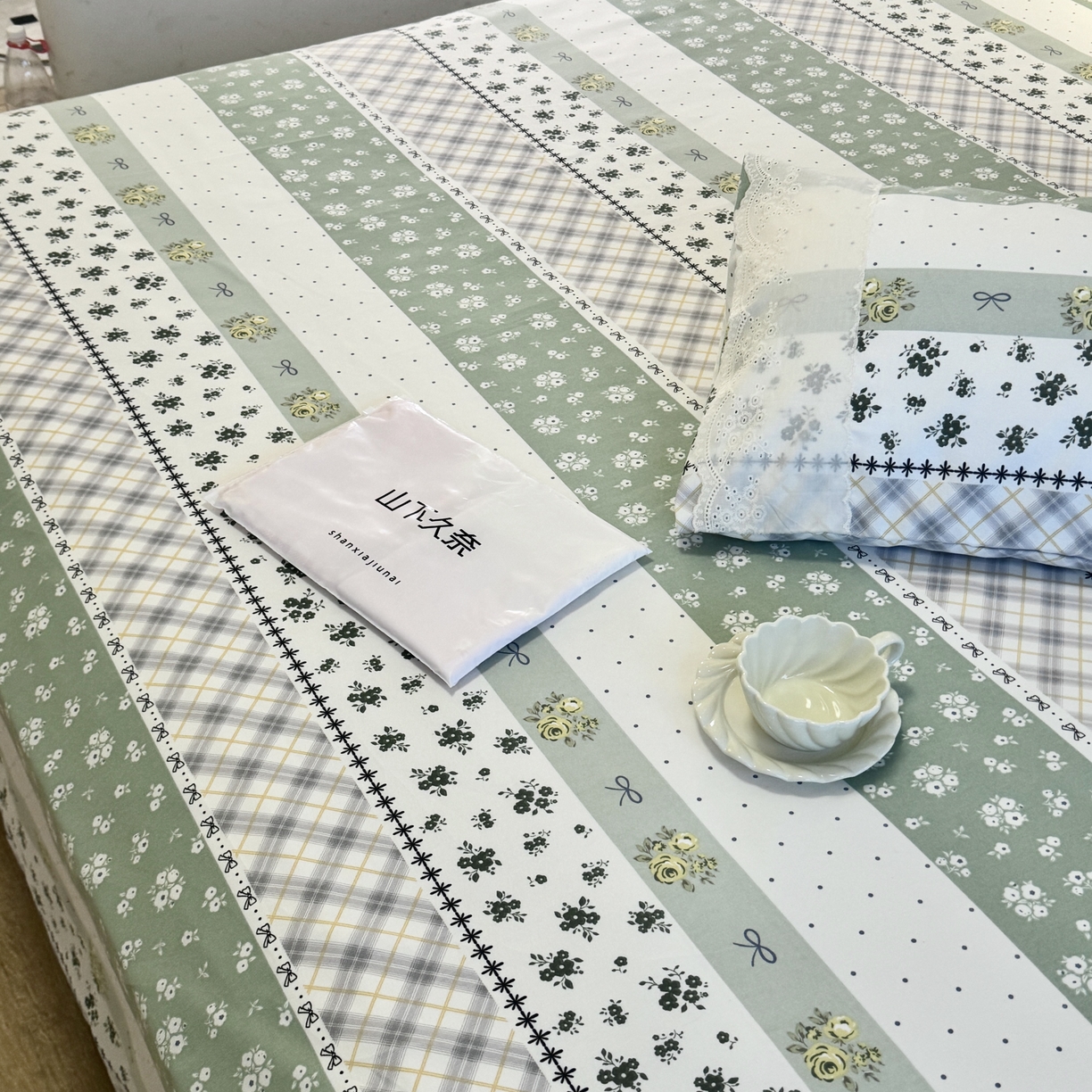 91家纺网 家纺一手货源 找家纺 一隅花田 2026新款竹感纤维双经双纬高密度四季软布席全棉花边款老粗布 夏意