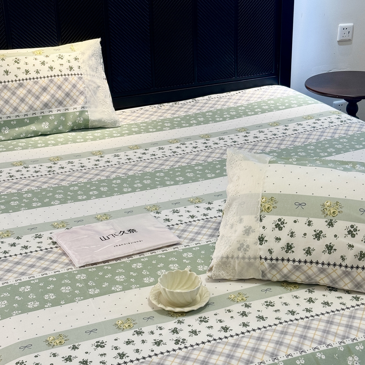 91家纺网 家纺一手货源 找家纺 一隅花田 2026新款竹感纤维双经双纬高密度四季软布席全棉花边款老粗布 夏意