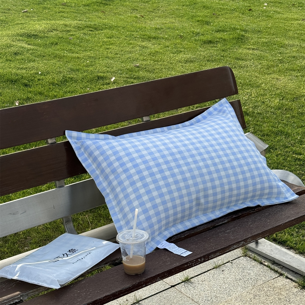 91家纺网 家纺一手货源 找家纺 （总）一隅花田 2026新款竹感纤维格子物语枕套