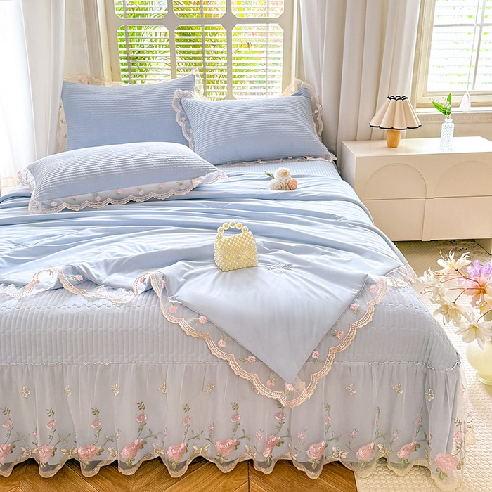 91家纺网 家纺一手货源 找家纺 苏米娜家纺SUMINA 2026新款A类锦氨凉感公主风夏被凉席四件套 初恋-梦幻蓝