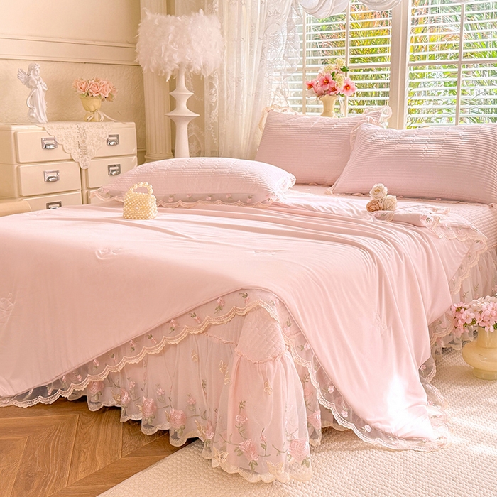 91家纺网 家纺一手货源 找家纺 苏米娜家纺SUMINA 2026新款A类锦氨凉感公主风夏被凉席四件套 初恋-奶芙粉