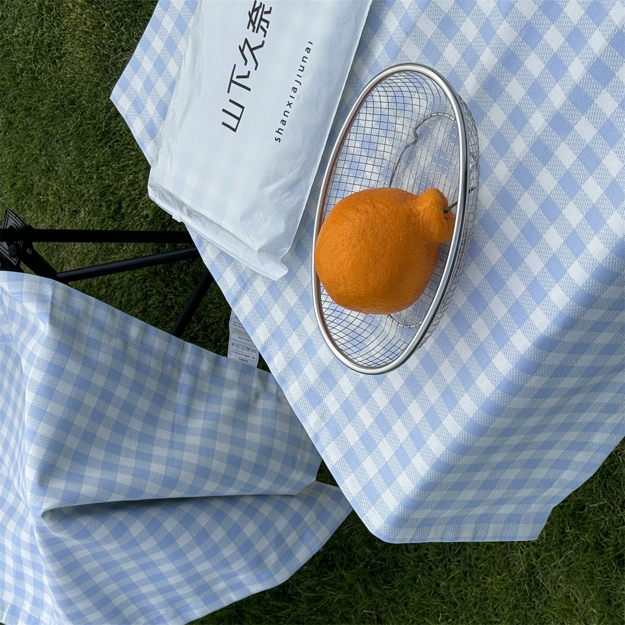 91家纺网 家纺一手货源 找家纺 一隅花田 2026新款竹感纤维格子物语枕套 格子物语·蓝