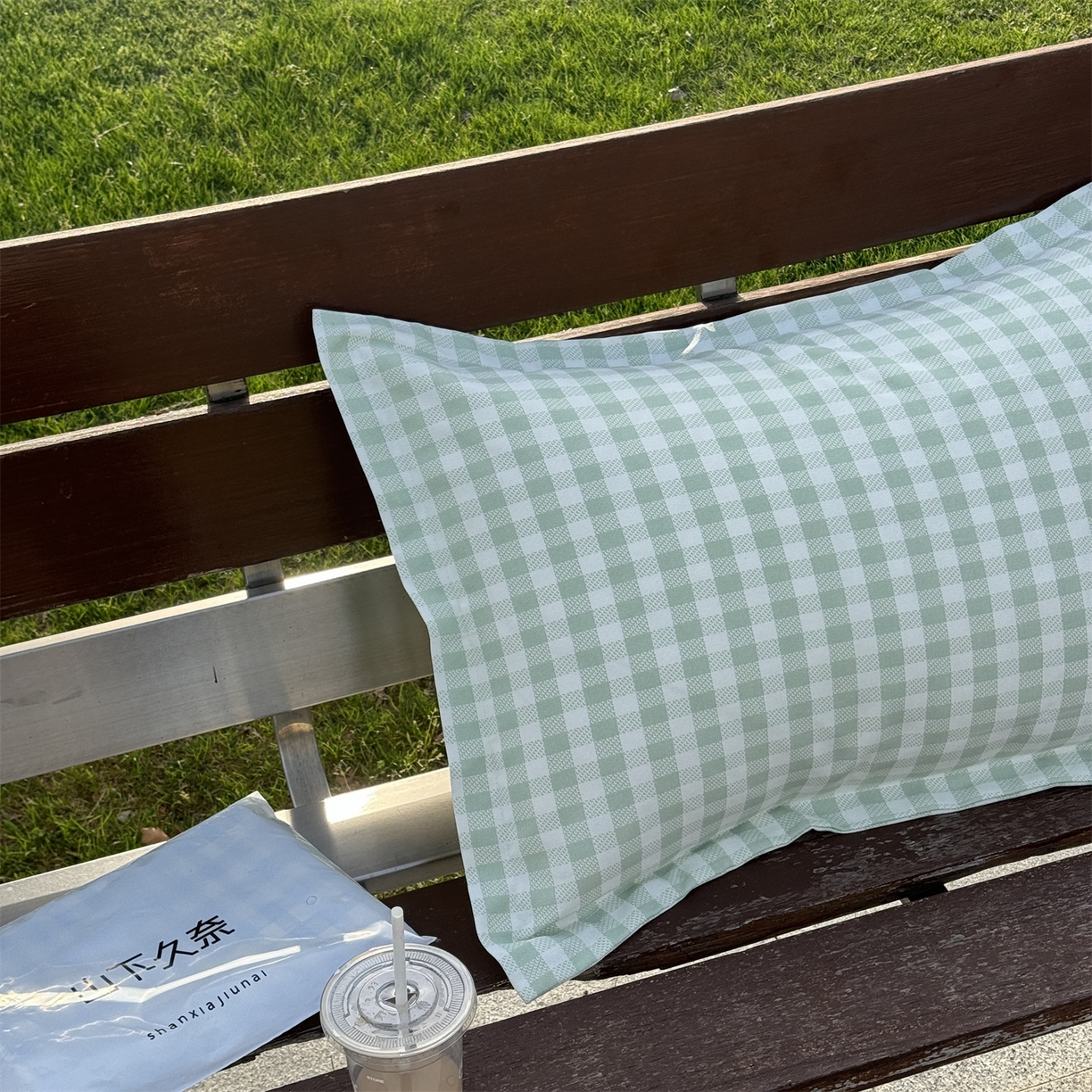 91家纺网 家纺一手货源 找家纺 一隅花田 2026新款竹感纤维格子物语枕套 格子物语·绿