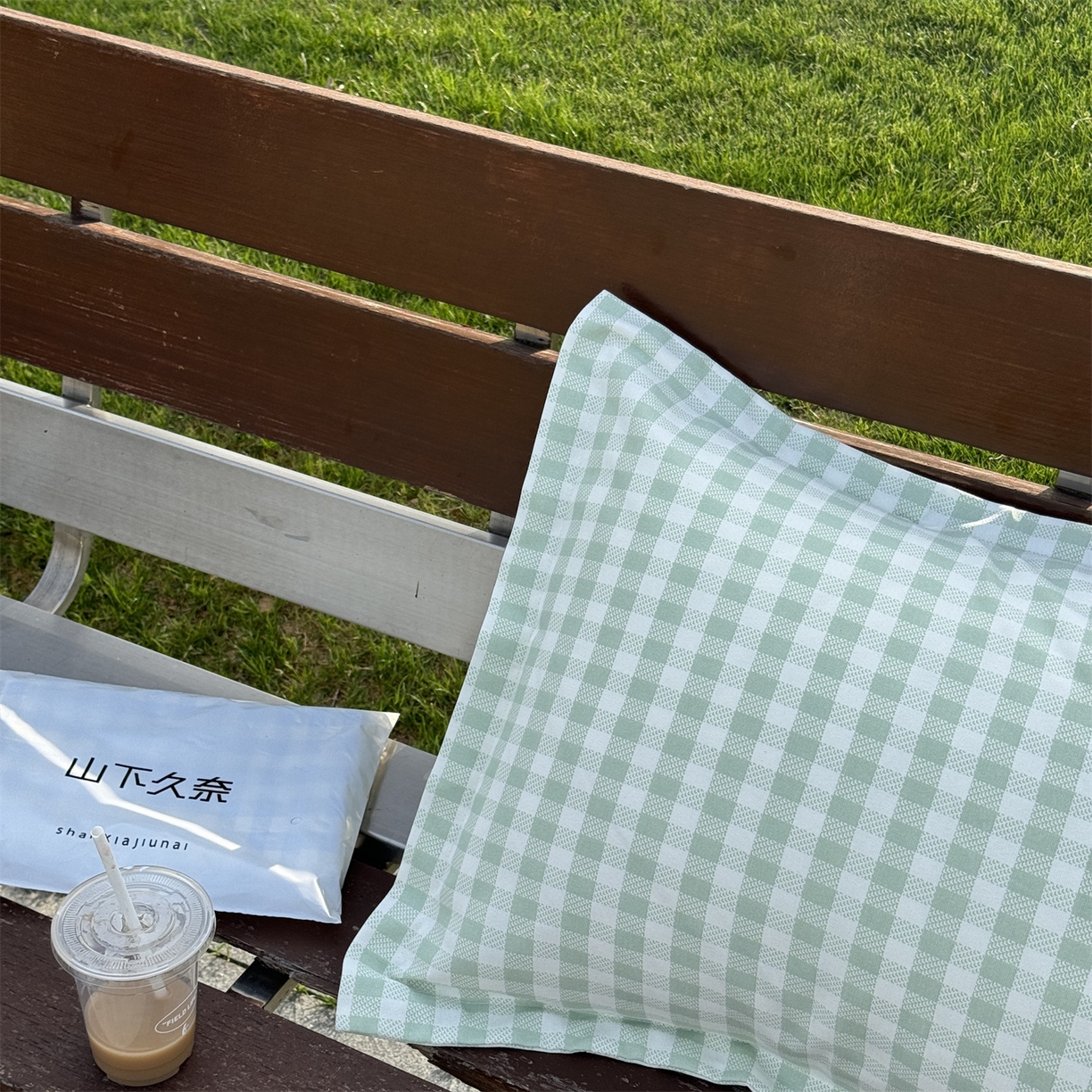 91家纺网 家纺一手货源 找家纺 一隅花田 2026新款竹感纤维格子物语枕套 格子物语·绿