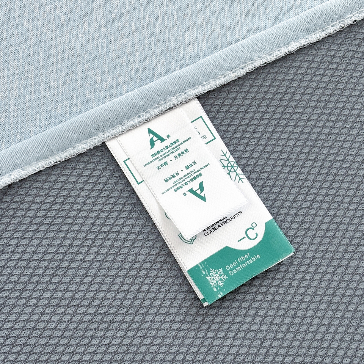 91家纺网 家纺一手货源 找家纺 金艾草 2026新款PE高分子凉豆豆小冰皮凉感花边床裙席子凉席三件套 豆豆床裙-浅蓝