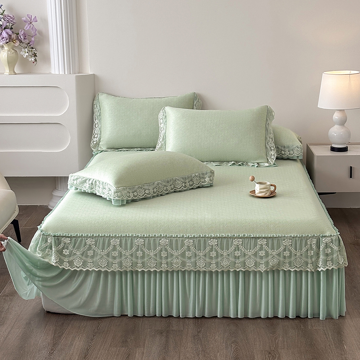 91家纺网 家纺一手货源 找家纺 金艾草 2026新款PE高分子凉豆豆小冰皮凉感花边床裙席子凉席三件套 豆豆床裙-浅绿