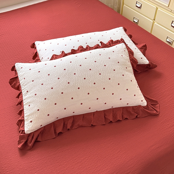 91家纺网 家纺一手货源 找家纺 韩约家纺 2026春夏新款韩式花边泡芙棉床单款夏被夏凉被空调被四件套 波点红