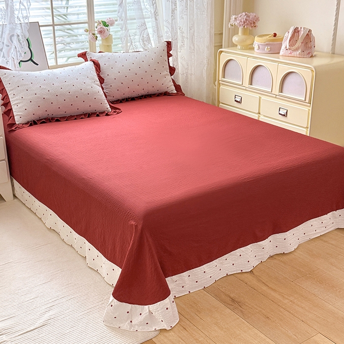 91家纺网 家纺一手货源 找家纺 韩约家纺 2026春夏新款韩式花边泡芙棉床单款夏被夏凉被空调被四件套 波点红