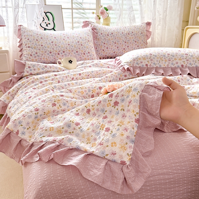 91家纺网 家纺一手货源 找家纺 韩约家纺 2026春夏新款韩式花边泡芙棉床单款夏被夏凉被空调被四件套 花春城