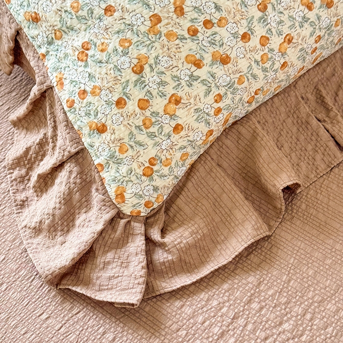 91家纺网 家纺一手货源 找家纺 韩约家纺 2026春夏新款韩式花边泡芙棉床单款夏被夏凉被空调被四件套 苏糖咖