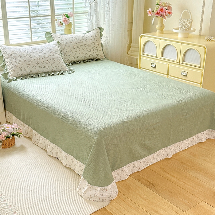 91家纺网 家纺一手货源 找家纺 韩约家纺 2026春夏新款韩式花边泡芙棉床单款夏被夏凉被空调被四件套 微花耳耳