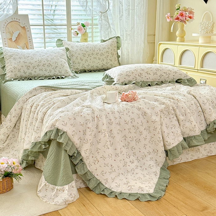 91家纺网 家纺一手货源 找家纺 韩约家纺 2026春夏新款韩式花边泡芙棉床单款夏被夏凉被空调被四件套 微花耳耳