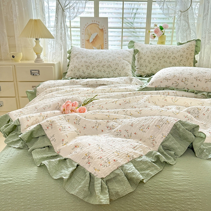 91家纺网 家纺一手货源 找家纺 韩约家纺 2026春夏新款韩式花边泡芙棉床单款夏被夏凉被空调被四件套 微花耳耳