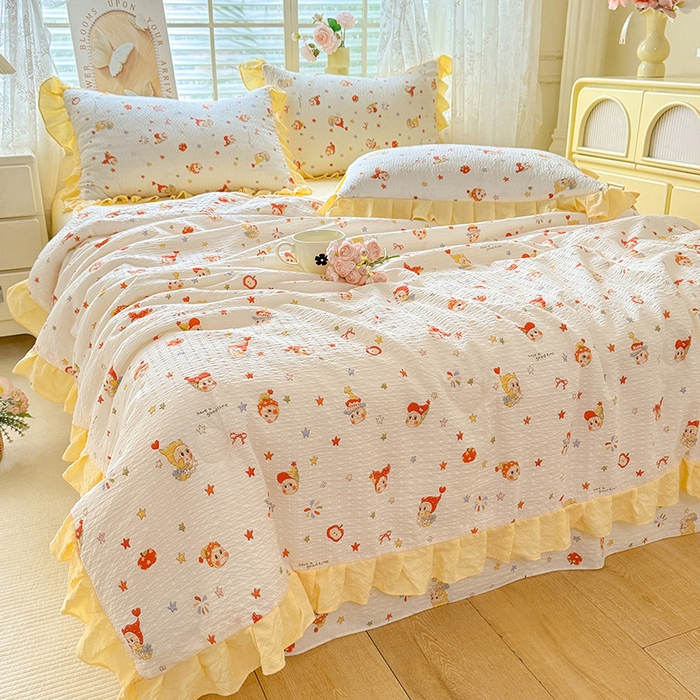 91家纺网 家纺一手货源 找家纺 韩约家纺 2026春夏新款韩式花边泡芙棉床单款夏被夏凉被空调被四件套 星星人