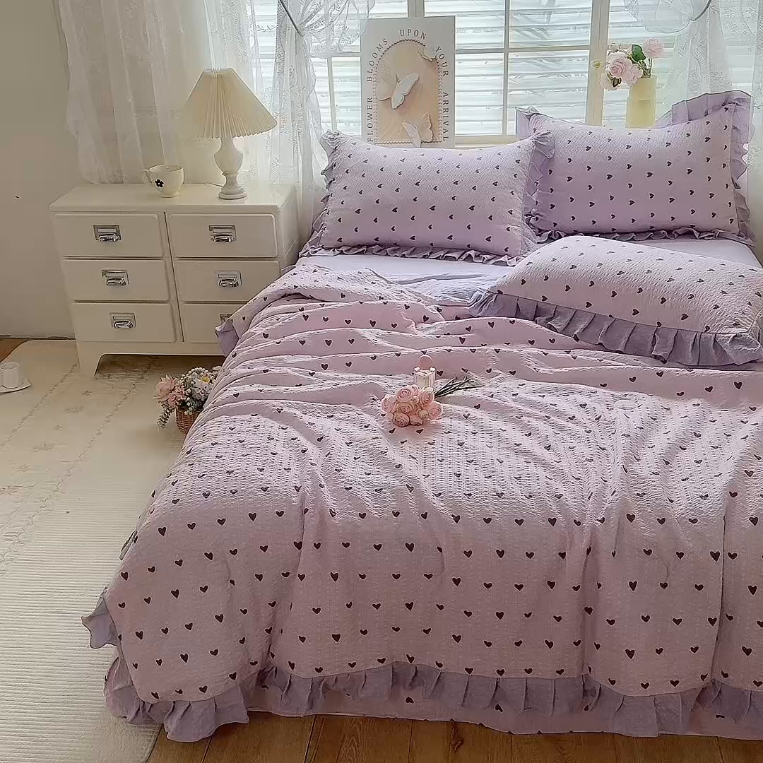 91家纺网 家纺一手货源 找家纺 韩约家纺 2026春夏新款韩式花边泡芙棉床单款夏被夏凉被空调被四件套 紫色心情