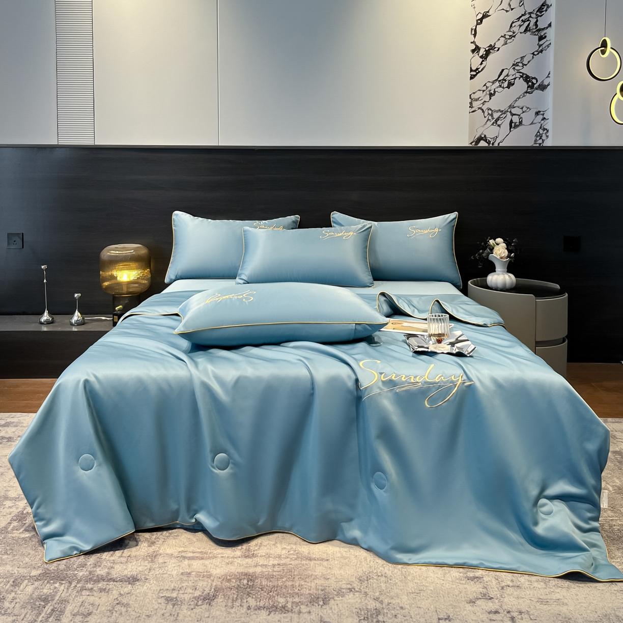 91家纺网 家纺一手货源 找家纺 云恋家纺 2026新款可水洗夏被冰丝空调被夏凉被床单三四件套夏季薄被子春秋被芯夏天 浪漫假日-宾利蓝