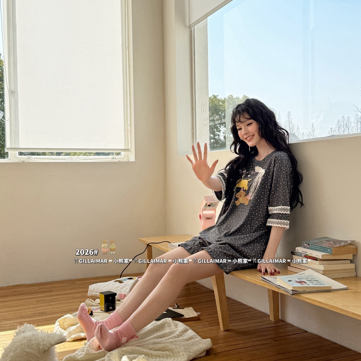 91家纺网 家纺一手货源 找家纺 妍景家居生活馆 2026新款莱赛尔冰丝棉小熊家-短裤散步吧家居服 短裤散步吧-深灰