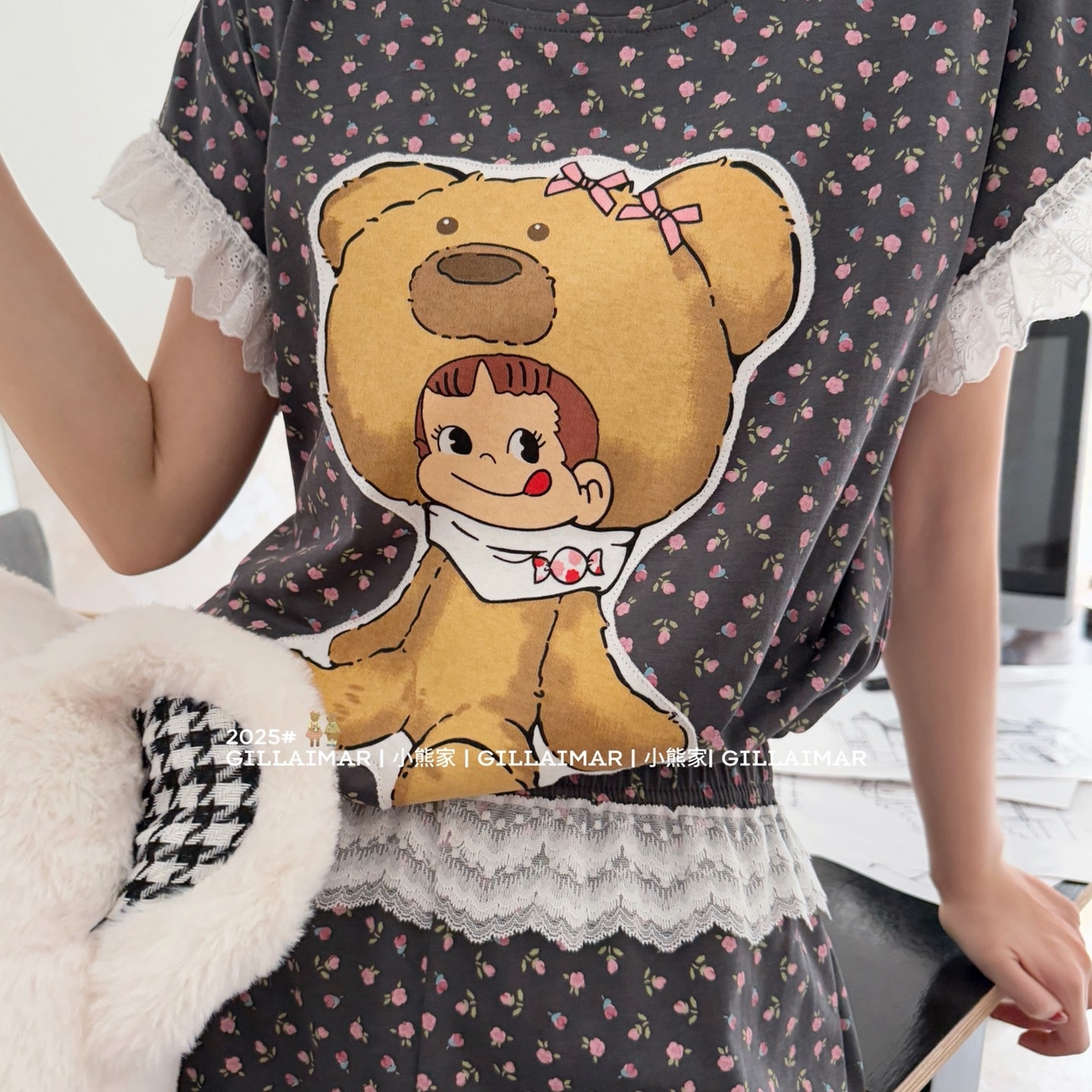 91家纺网 家纺一手货源 找家纺 妍景家居生活馆 2026新款丝光棉小熊家-花花不二熊家居服 花花不二熊-深灰