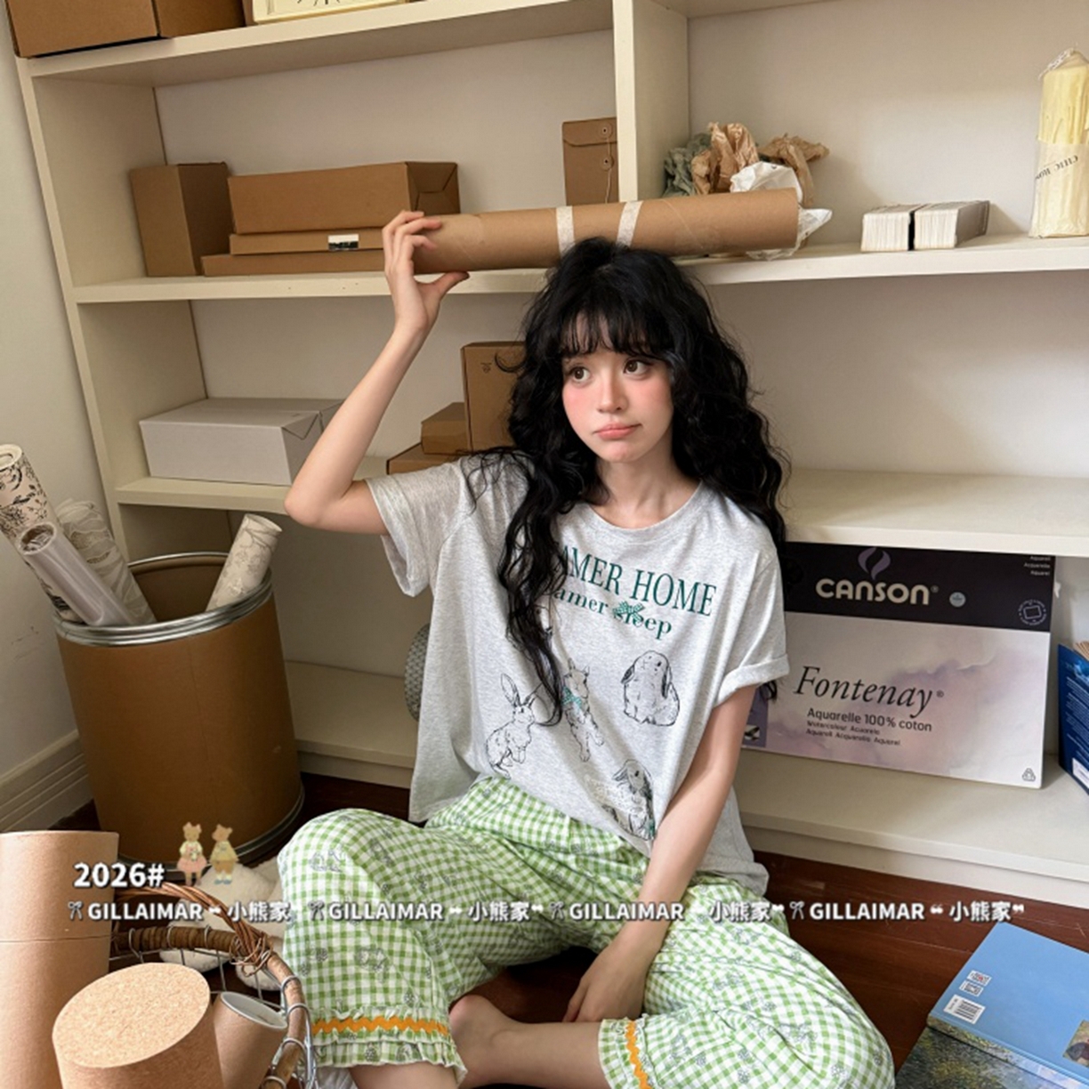 91家纺网 家纺一手货源 找家纺 妍景家居生活馆 2026新款莱赛尔冰丝棉小熊家-田园兔子深灰家居服 田园兔子-浅灰