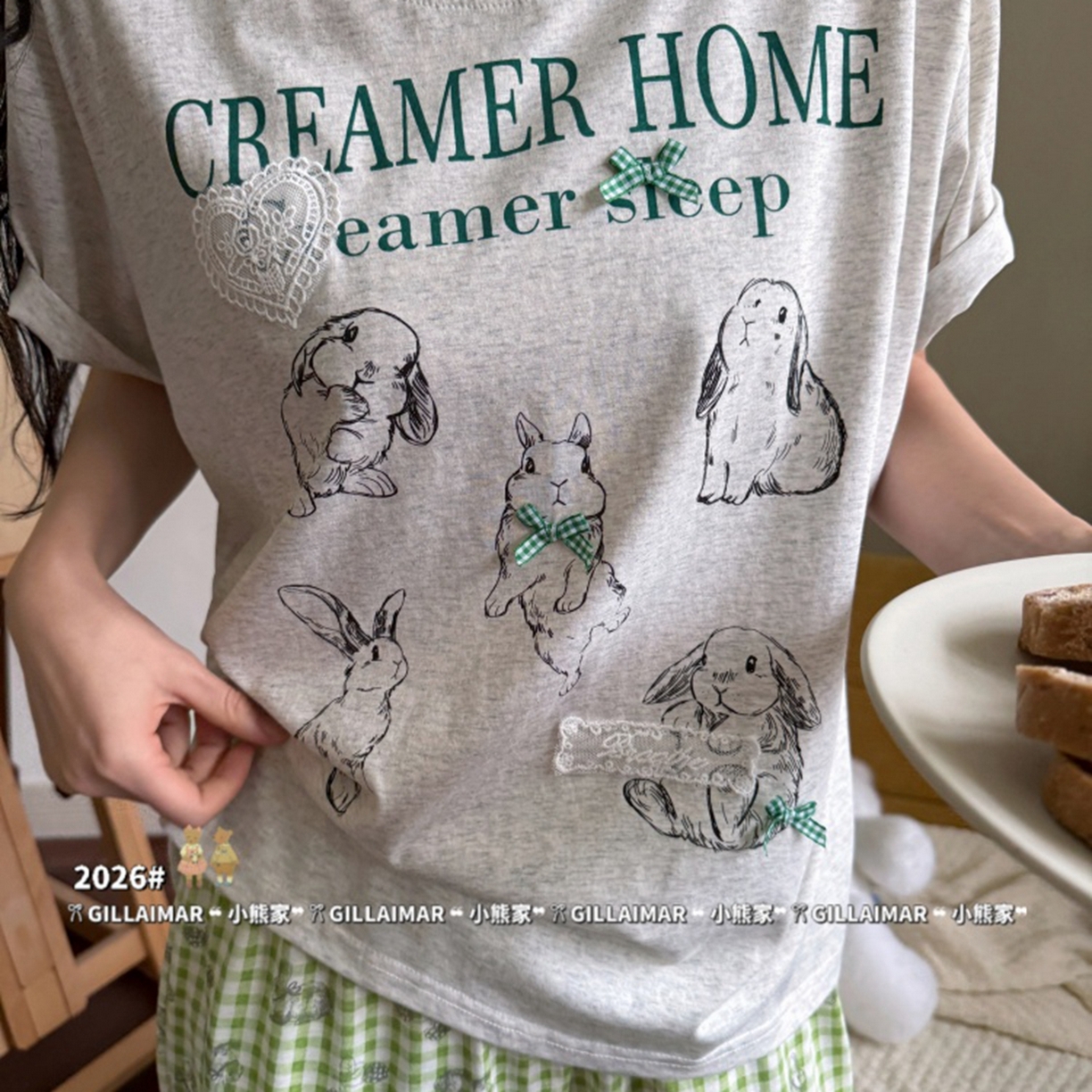 91家纺网 家纺一手货源 找家纺 妍景家居生活馆 2026新款莱赛尔冰丝棉小熊家-田园兔子深灰家居服 田园兔子-浅灰