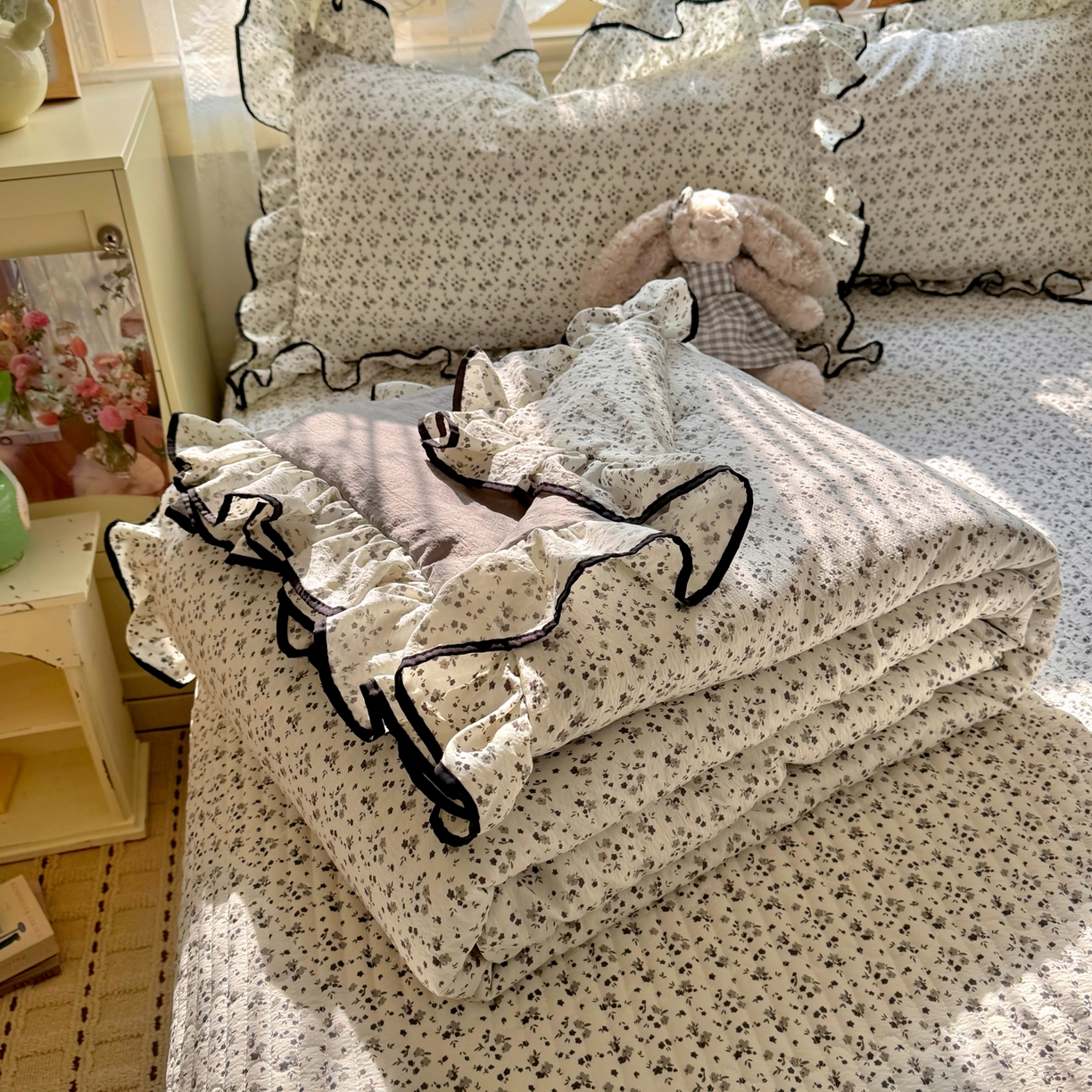 91家纺网 家纺一手货源 找家纺 阿曼达 2026春夏新款简约素色毛巾绣亚麻风纯色四件套 法式麻-棉朵