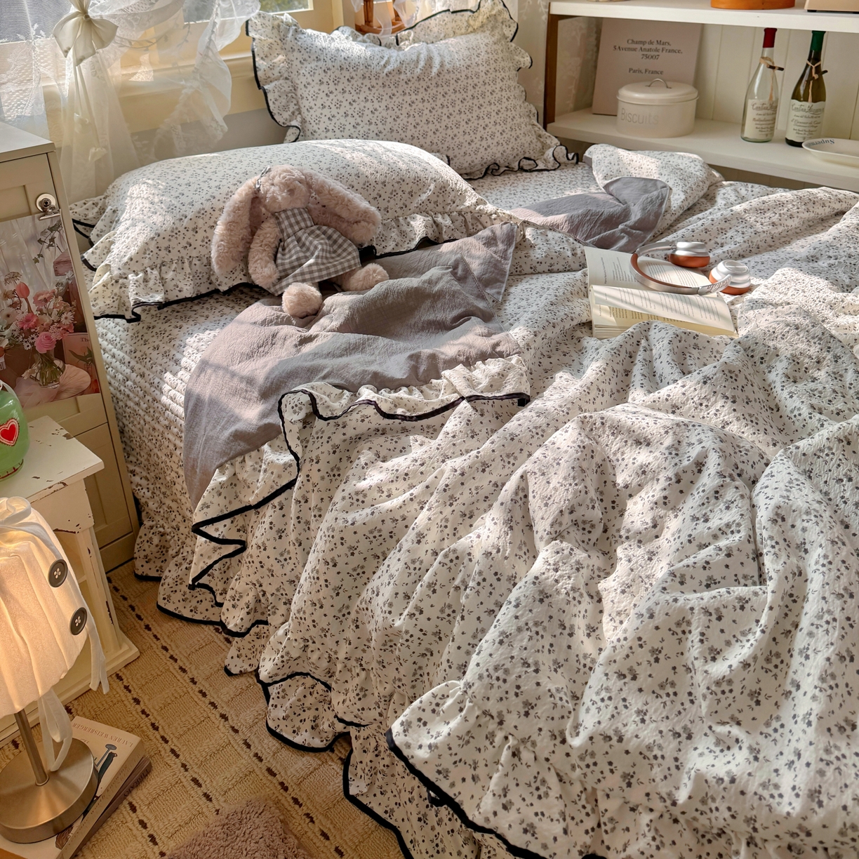 91家纺网 家纺一手货源 找家纺 阿曼达 2026新款印花小碎花花边夏被床盖四件套单夏被单床盖 松月间