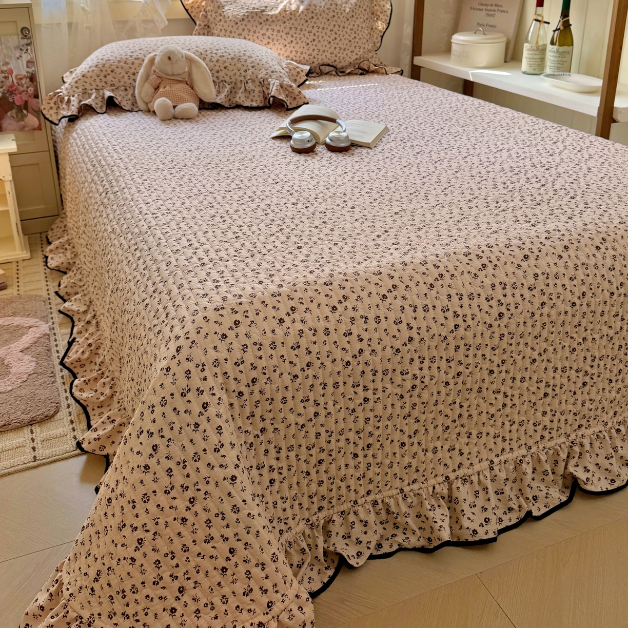 91家纺网 家纺一手货源 找家纺 阿曼达 2026新款印花小碎花花边夏被床盖四件套单夏被单床盖 木棉笺