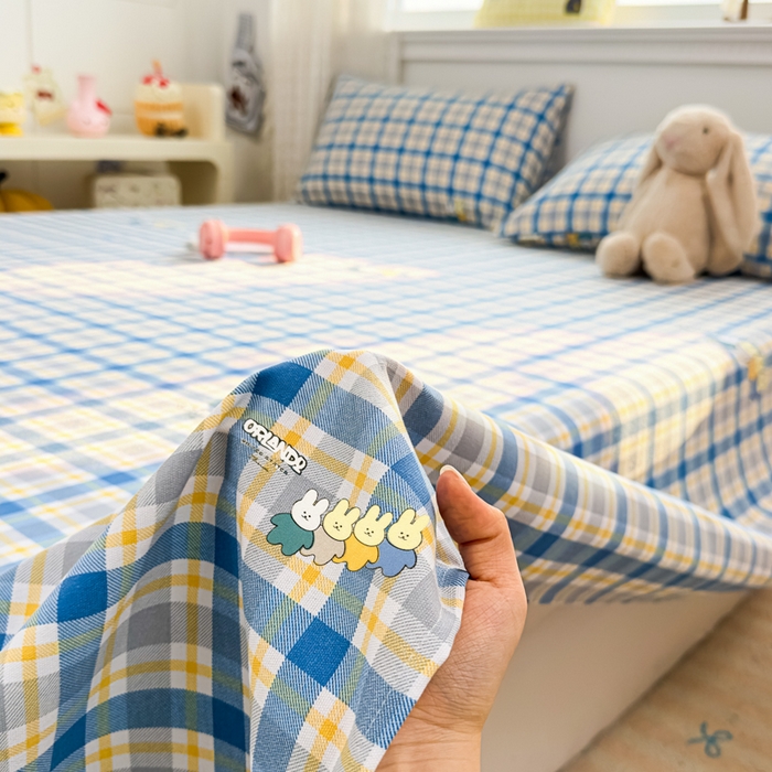 91家纺网 家纺一手货源 找家纺 爱彼家纺 2026夏季热门新款费尔岛小马风格原棉老粗布床单席子凉席三件套-费尔岛风格 格子小兔