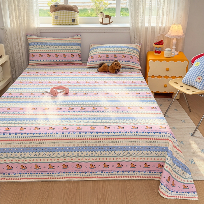 91家纺网 家纺一手货源 找家纺 爱彼家纺 2026夏季热门新款费尔岛小马风格原棉老粗布床单席子凉席三件套-费尔岛风格 摇摇木马粉