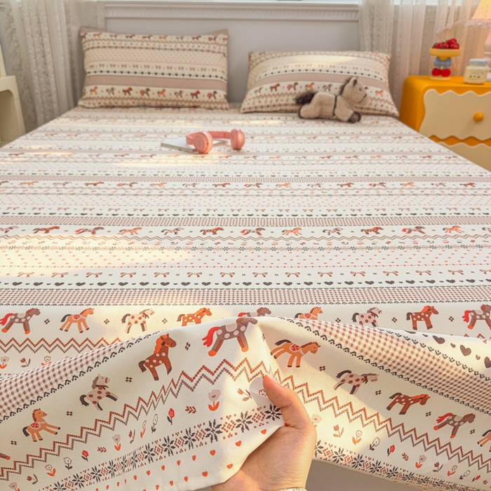 91家纺网 家纺一手货源 找家纺 爱彼家纺 2026夏季热门新款费尔岛小马风格原棉老粗布床单席子凉席三件套-费尔岛风格 小马牧歌