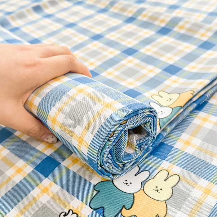 91家纺网 家纺一手货源 找家纺 爱彼家纺 2026夏季热门新款费尔岛小马风格原棉老粗布床单席子凉席三件套-费尔岛风格 格子小兔