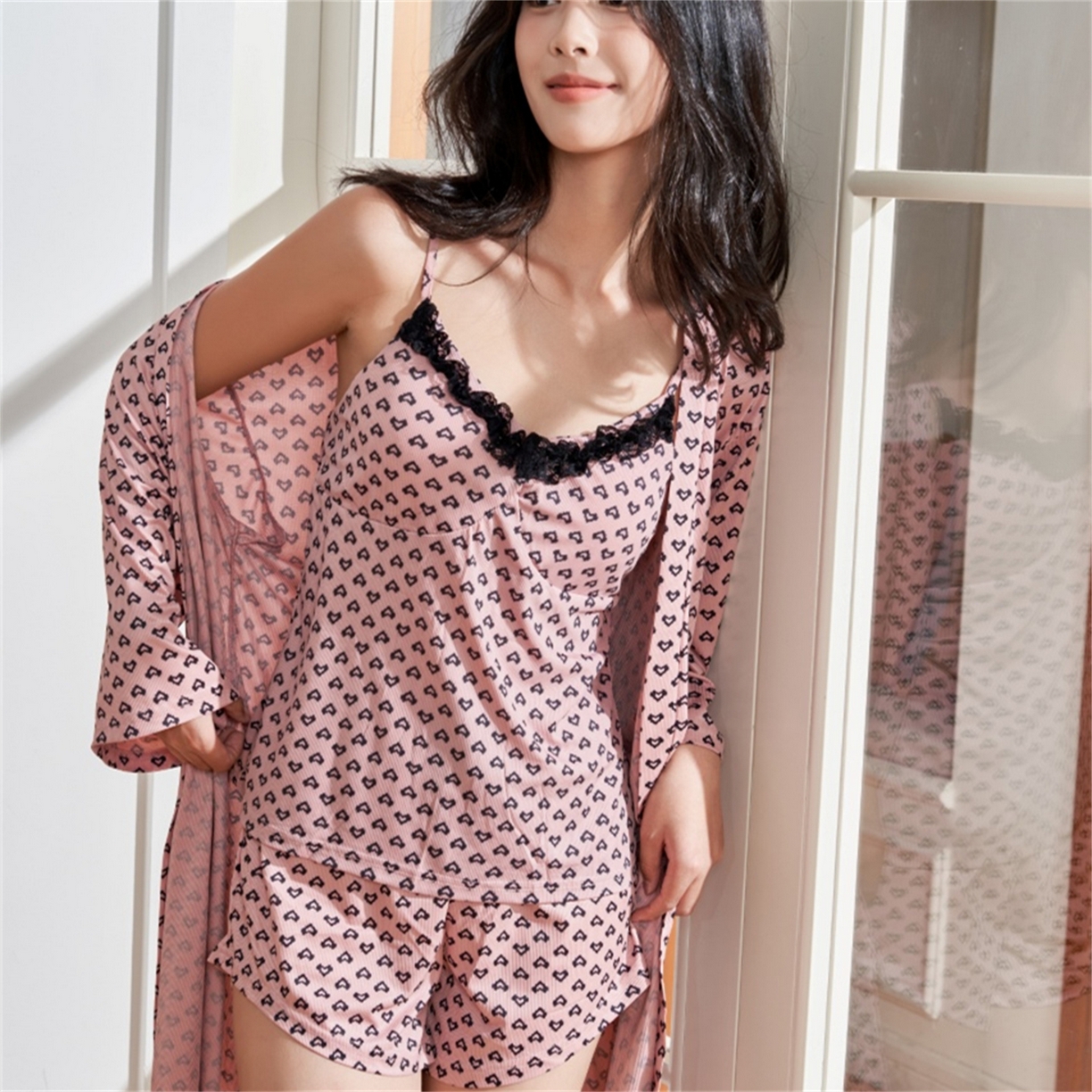 91家纺网 家纺一手货源 找家纺 （总）妍景家居生活馆 2026新款冰丝三件套满印爱心粉家居服