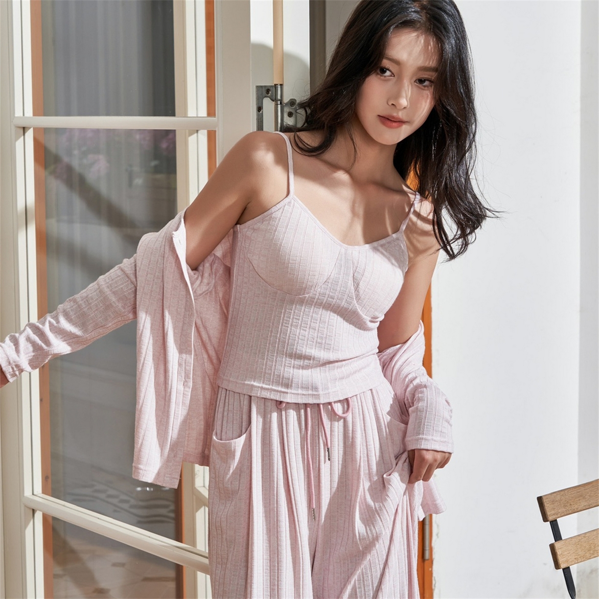 91家纺网 家纺一手货源 找家纺 （总）妍景家居生活馆 2026新款简约款坑条三件套家居服