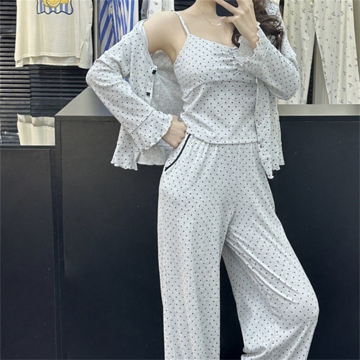 91家纺网 家纺一手货源 找家纺 （总）妍景家居生活馆 2026新款经典三件套波点家居服