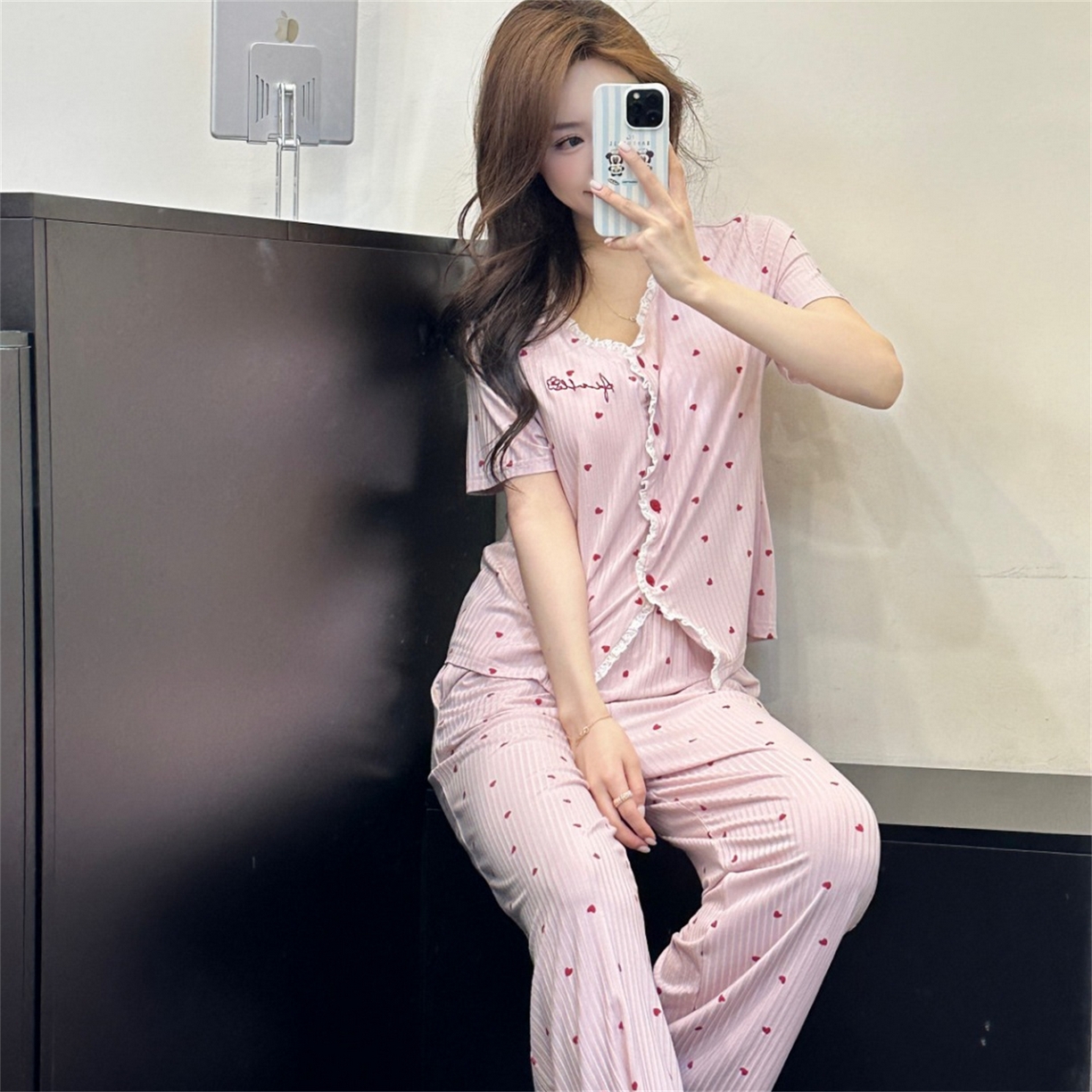 91家纺网 家纺一手货源 找家纺 （总）妍景家居生活馆 2026新款满印爱心印花家居服