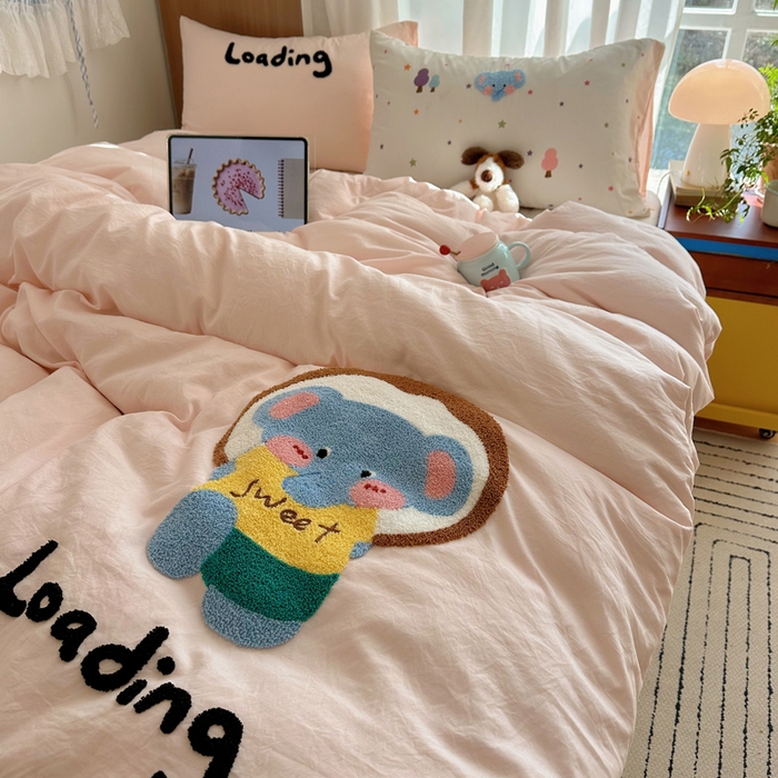 91家纺网 家纺一手货源 找家纺 顾里家纺 2026新款治愈韩风毛巾绣云朵棉四件套 甜品小象