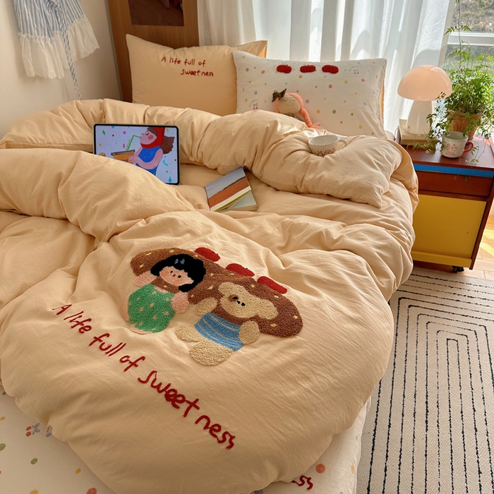 91家纺网 家纺一手货源 找家纺 顾里家纺 2026新款治愈韩风毛巾绣云朵棉四件套 泡芙面包