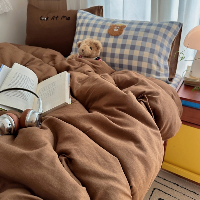 91家纺网 家纺一手货源 找家纺 顾里家纺 2026新款治愈韩风毛巾绣云朵棉四件套 俏皮小熊