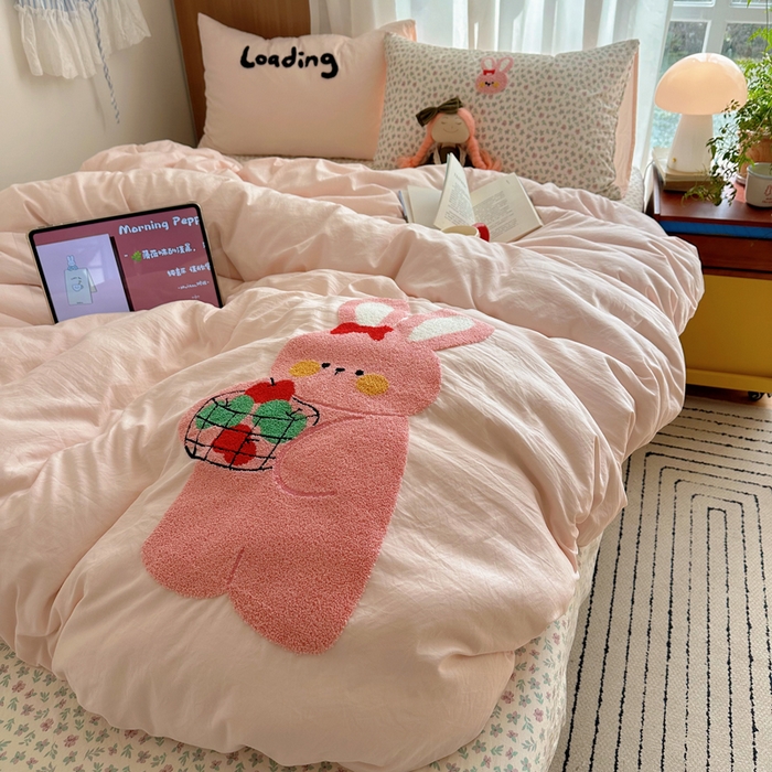 顾里家纺 2026新款治愈韩风毛巾绣云朵棉四件套 碎花粉兔