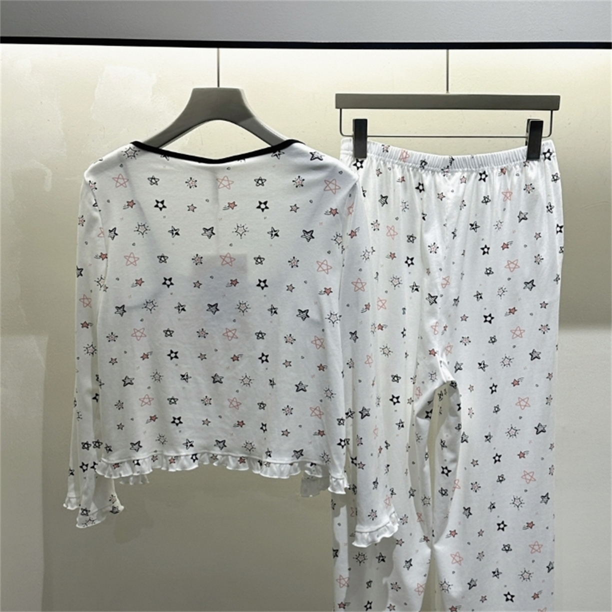 91家纺网 家纺一手货源 找家纺 （总）妍景家居生活馆 2026新款五角星三件套家居服