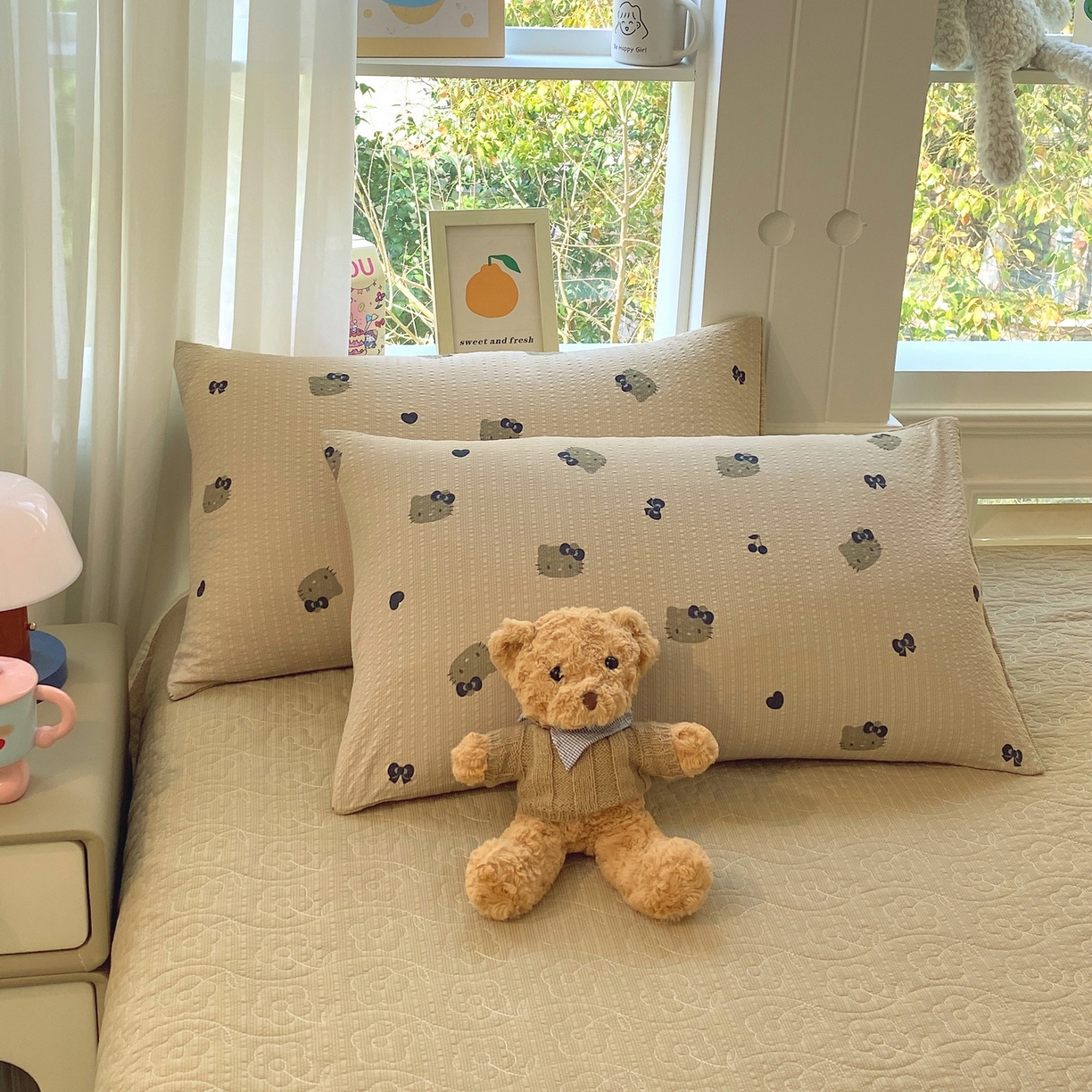 91家纺网 家纺一手货源 找家纺 莱米家纺 2026新款云感泡泡双层纱夏被夏凉被空调被床盖四件套 猫咪日记